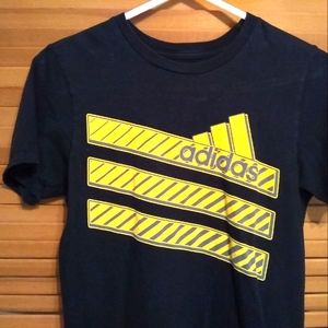 Adidas T shirt size S